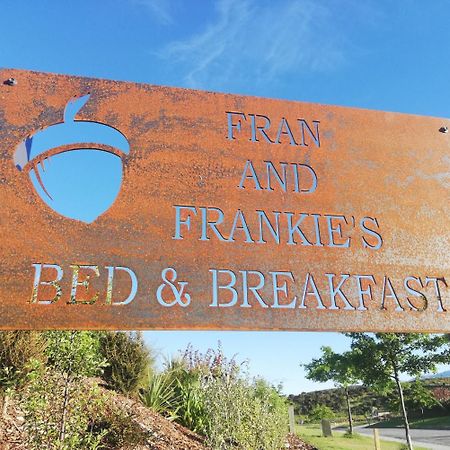 Fran And Frankie'S Bed & Breakfast Luggate Exterior photo